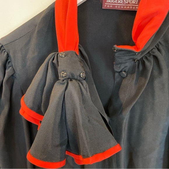 Trigeresport For Schrader 100% Silk Black Long Sleeve Top Red Ruffle Accents - Picture 5 of 6